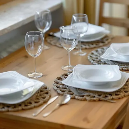 Διαμέρισμα Comfortable Two-bedroom In By Renters *