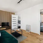 Comfortable Two-bedroom In By Renters Poznań