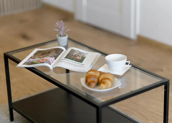 Comfortable Two-bedroom In By Renters